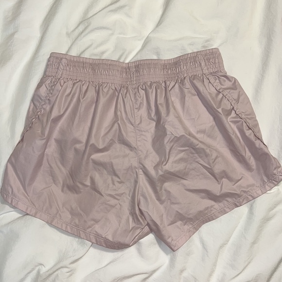 Nike running shorts - Picture 3 of 3